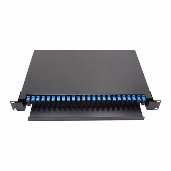 Pannello patch in fibra ottica scorrevole montato su rack da 19 pollici